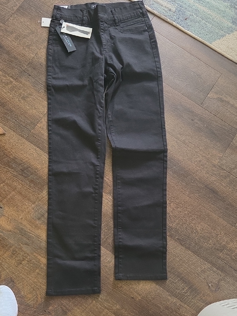 Black Straight-Leg Women's Pants - Unbranded